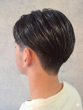 ポリマン 西新井(poliment) ビジネスマンにピッタリな清潔感ヘアスタイル/センターパート
