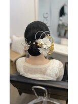 マーリー(marlee)&nbsp;タイトシニヨン　ヘアセット　表参道　成人式　卒業式