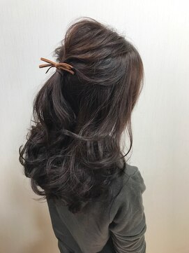 エモーシオン(HAIR CREATE EMOTION) 透明感アップ☆ピンクアッシュ