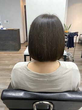 ヴィフ 大船(VIF) パッツンボブ×アッシュブラウン