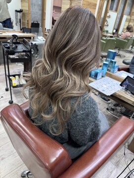 ジゼル(gisele) (稲毛)ハイライトバレイヤージュ