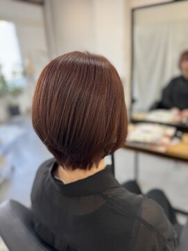 エフフォーユアヘアー(F for your hair) 10レベルピンクカラー ショートボブ