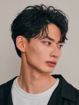 フィフスパーク(fifth PARK) 自然な毛流れでラフにキマるセンターパート×フェザーパーマ