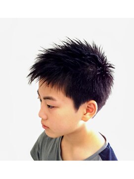 カオル(KAORU) 小学生スパイキーショート