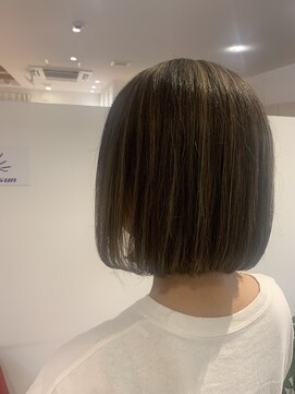 ハイライトカラー,アッシュベージュ,ボブ,白髪ぼかし,【草加】