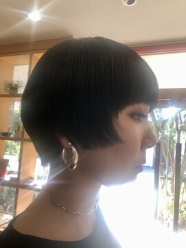 プールト ジュール モナミ(pourtoujours monami) ショートボブ