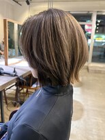 ヒース 姪浜(Heath)&nbsp;ボブ 白髪ぼかしハイライト アッシュグレージュ ショートカット