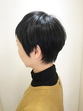 レンジシキチジョウジ (RENJISHI KICHIJOJI) カットでつくるミセスのベリーショート【RENJISHI 宮本】