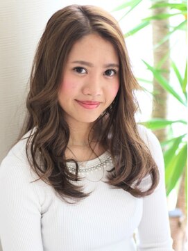 エクシア(EXCIA) 大人可愛いゴールドベージュ