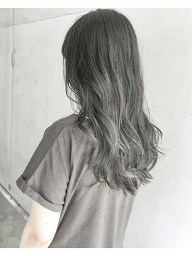 ヘアーアンドアトリエ マール(Hair&Atelier Marl) 【Marl】インナーカラーのオリーブグレージュ♪