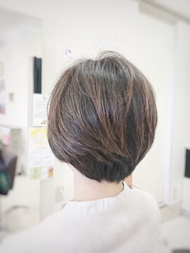 クール ヘアー ギャラリー 神明町店(COOL Hair gallery) 軽やか大人のふんわり感ショート☆