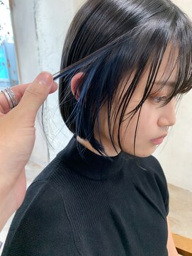 ヌード(nude) 【nude仲井】ポイントインナー/ネイビーカラー/ミニボブ