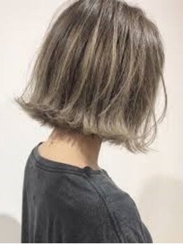 エイトマイル ヘアーデザイン(8Mile hair design)の写真/大人女性の髪の悩みを解消♪初めての白髪染めもお任せ下さい!!周りに気づかせない自然な仕上がりに満足度◎