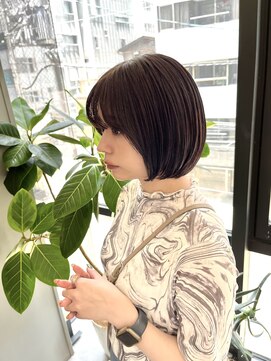 シア(sia) ショートボブ