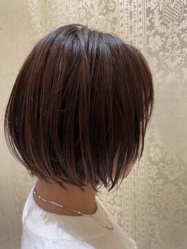 アース 上本町店(HAIR&MAKE EARTH) 20代30代大人可愛い小顔ショートボブ前下がりショートハイライト