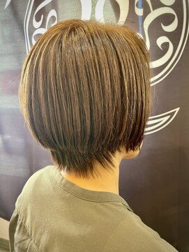 サーティエイト(38) 50代えりあし美人 丸みショートボブ/ショート/ボブ/髪質改善/