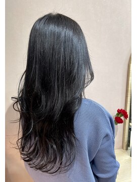 フロー(Froh) 顔周りレイヤー/スモーキーグレージュ