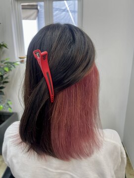 ネイビー(Navy) 秋におすすめ『レッドチェリーピンク』