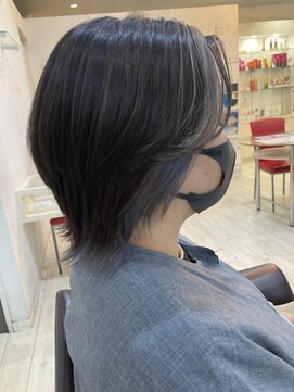 フェイバリットビューティシャルム(Favorite Beauty Charme) フルインナーカラー×シルバーアッシュ×ウルフスタイル×上大岡