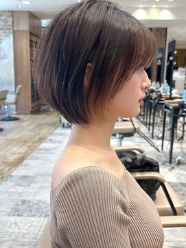 アフロート ルヴア(AFLOAT RUVUA) 似合わせ ショート ボブ 30代 40代 小顔 新宿 ひし形 前上がり