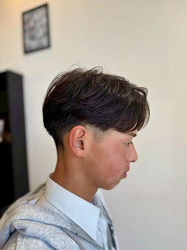 ヘアーワークス ボナ(HAIR WORKS bona.) ツーブロック×ニュアンスパーマ　爽やかメンズヘア/毛流れヘア