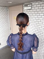 ソノ(sono)&nbsp;タイトヘア　編みおろし　参列ヘア