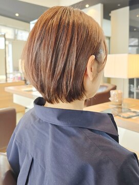 フロア(FLOOR) #耳かけショート#白髪ぼかし#金沢文庫FLOOR八木