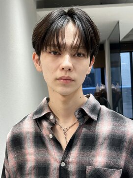 ポーチバイハニー オモテサンドウ(PORCH by HONEY omotesando) シースルフェザー/センターパートショート/ツーブロック1