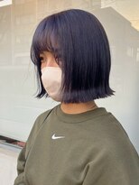 ショートヘア ハーフアンドハーフ(HALF AND HALF) 小顔ボブ