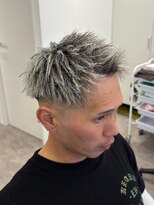 ルースト 心斎橋店(ROOST)&nbsp;刈り上げセンターパート/波巻きツイストスパイラル/大阪