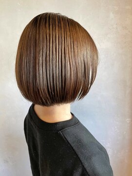 ベルビアンカ(Belle BIANCA) Belle BIANCA 大人ショート/縮毛矯正/イルミナカラー　by TOMOE