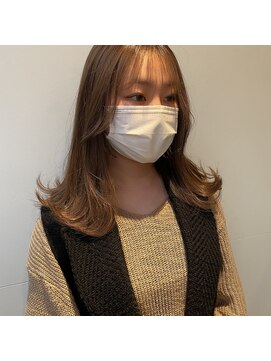 ミント(mint) 【 ファッションを選ばない!!明るめミルクティーベージュ◎ 】