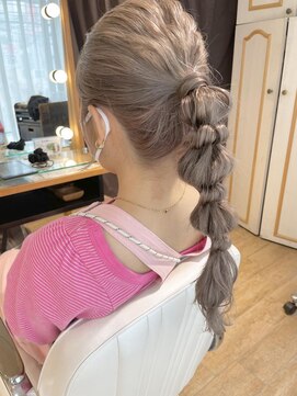 ネオリーブ チロル 横浜西口店(Neolive CiroL.) おでかけポニー☆たまねぎヘアー