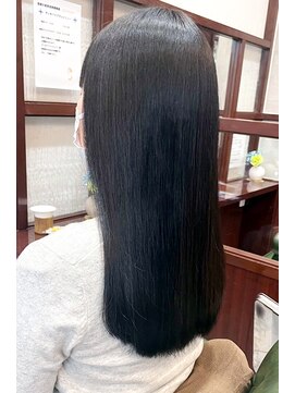 サロンデピレ 黒髪ストレートロング ナチュラルツヤ髪