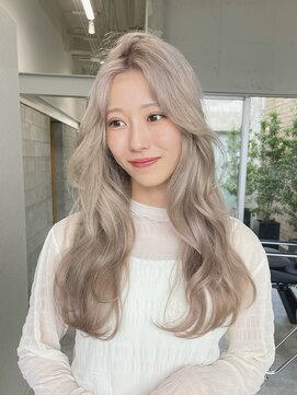 シーク 天神(SEEK) 【SEEK yuri】ホワイトベージュ