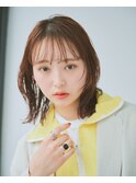 顔まわりカット×ニュアンスパーマ風スタイル