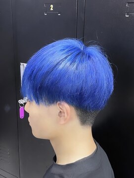 ホワイト 梅田(white) メタリックブルー