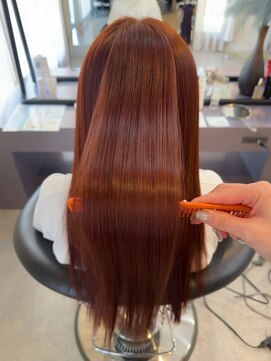 ニィ(2iee.) 酸熱トリートメント×オレンジカラー