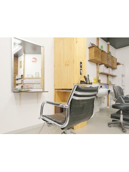 [メンズ専門店]アットホームな雰囲気で通いやすく、初めての方でもリラックスできる居心地の良さが魅力☆