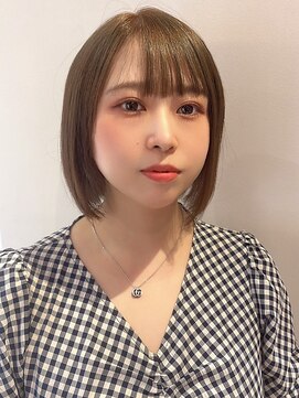 ヘアリゾート粋 新宿三丁目本店 オリーブグレージュ/艶髪/ショートレイヤー/顔まわりカット