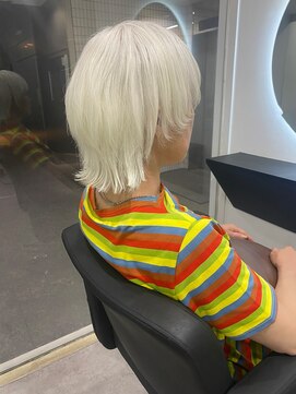 グランドライン(GRAND LINE) 《GRANDLINE友田千栄》マッシュウルフカット　レイヤースタイル