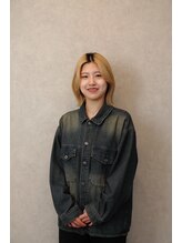 服部　真歩【ウルフ＆デザインカラーお客様の個性をヘアに実現】[三島/学割U24/髪質改善/ブリーチ/]