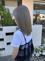 ウニレ バイ センス(unire by sense)&nbsp;【ブリーチ２回】で作るグレージュカラーが人気です！