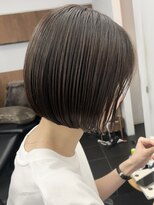 シベルバレー 横浜(sibell)&nbsp;20代30代切りっぱなしボブタッセルボブ顔周りレイヤーオリーブ