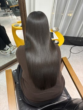 スリット(slit) 極艶ダークグレージュ