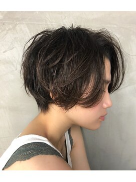 ギミック 自由が丘(gimmick) 大人かわいいショートボブ【髪質改善カラー】カーキグレージュ