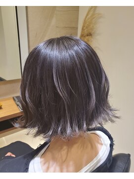 シェル 国分寺(shell) シルバーハイライト★ダークアッシュベース★外はねボブ