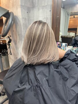 ラフ(LAFF) #黒髪#ボブルフ#ネビージュ#小顔#ワンレン