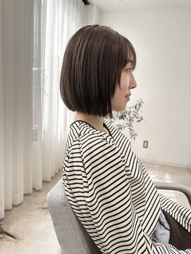 ヨーク(YOKE) YOKE 切りっぱなしボブ顔まわりレイヤーラベンダーベージュ