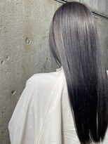 ヨンセンチメートルヒロサカ(4cm HIROSAKA)&nbsp;ダークシルバー